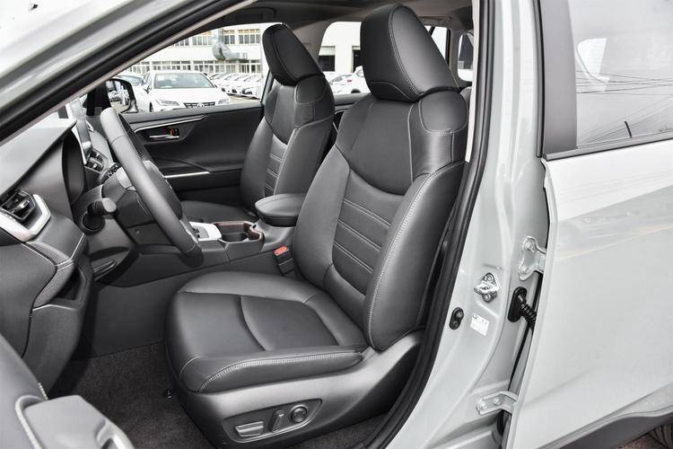 V 空间 第三排不拥挤尊龙凯时中大型 S